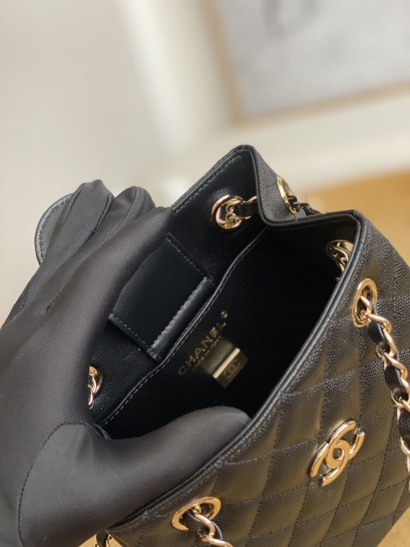 Ch**el bucket bags